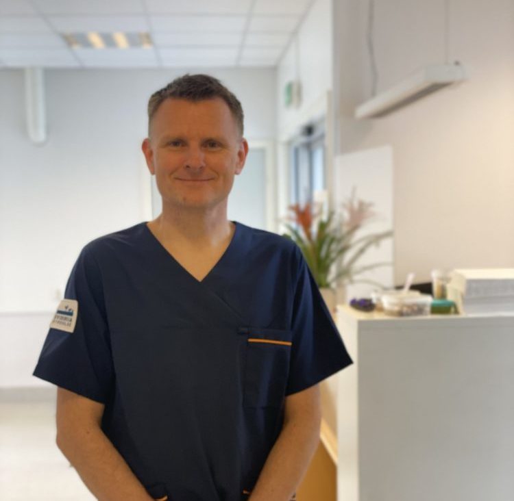 Jens Gaarder Skaug, veterinær og klinikkleder ved Evidensia Raufoss Dyreklinikk